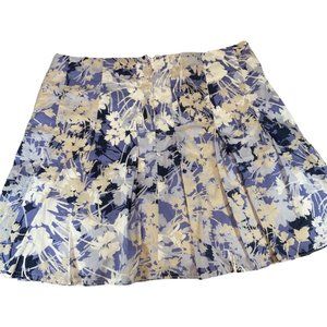 *Host Pick* Ladies Sz 14P - Blue/White/Navy Floral Print Pleated Skirt